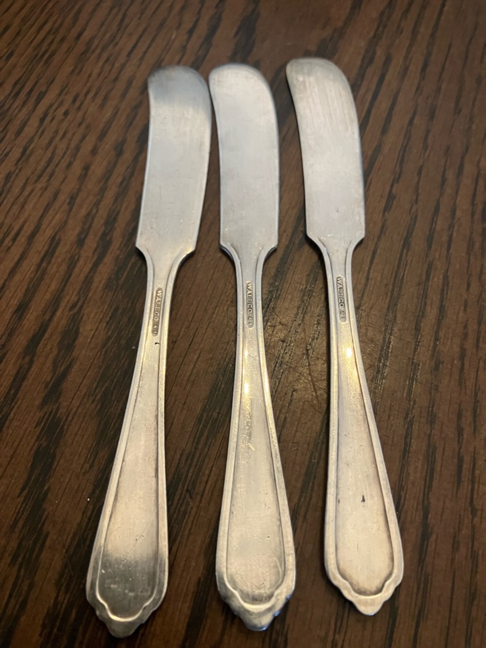 Set of 3 Vintage Silver Plate Butter Spreaders - Picture 2 of 3